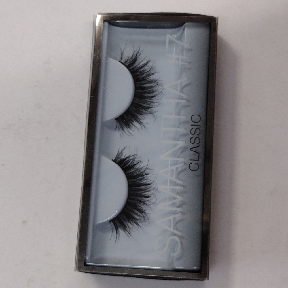 Huda beauty Samantha #7 classic false eyelashes